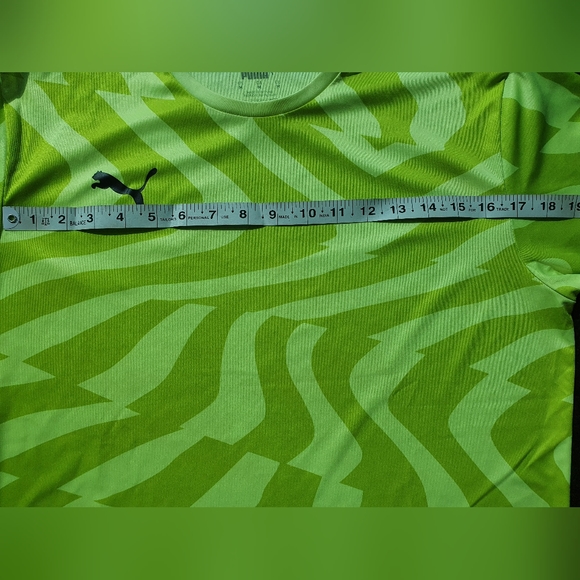 Puma jersey tee shirt. Size M. Used FIX RATE NO BARGAINS!!!! - Picture 4 of 6